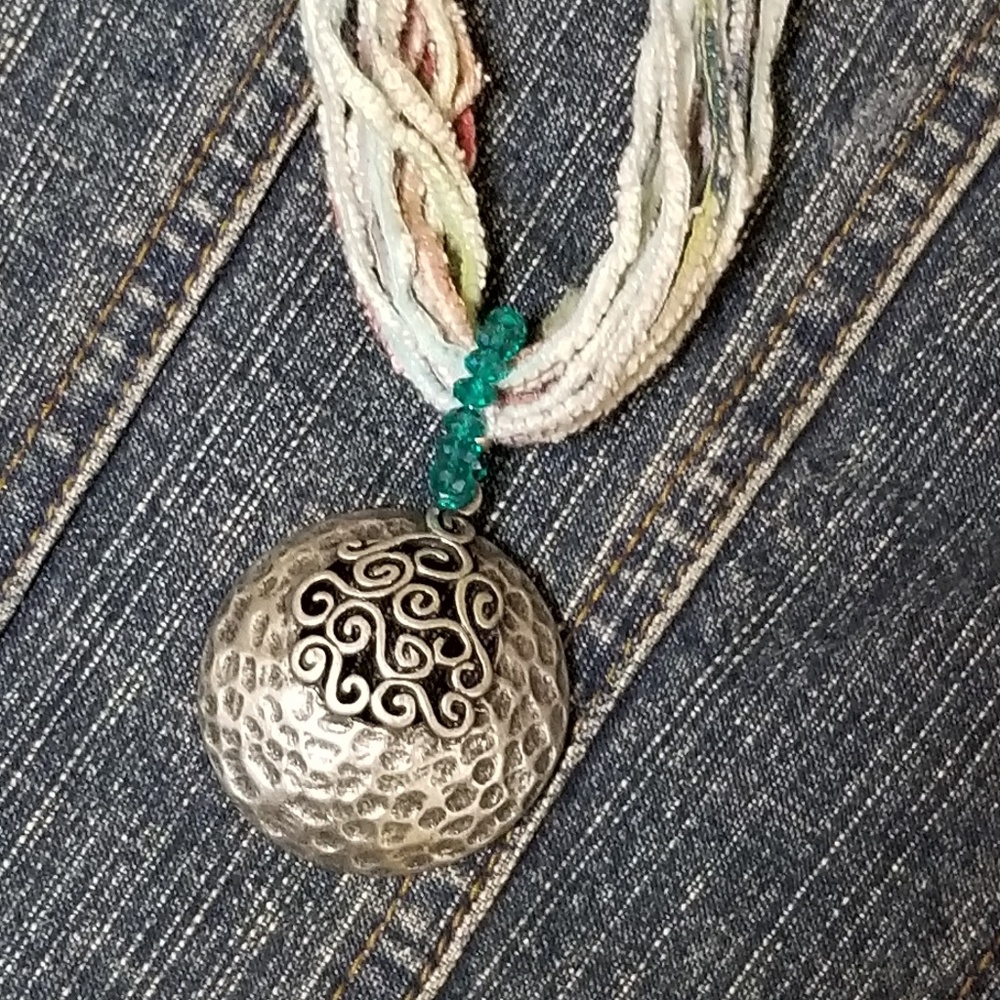 HANDMADE Unique Bamboo Yarn necklace